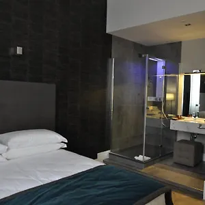 Place 24 & Wellness 2*, Roma Italia